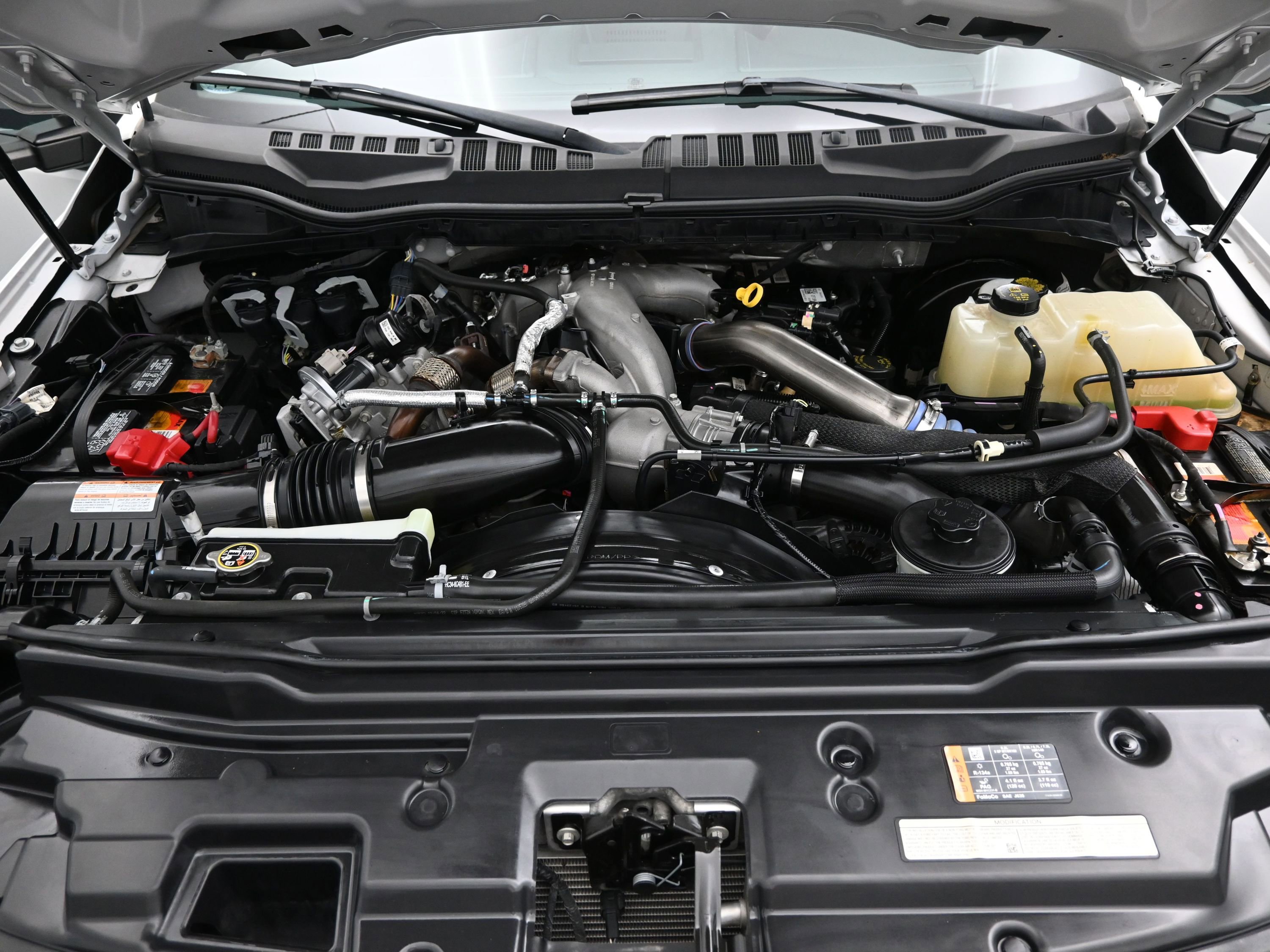 Used 2022 Ford F250 Lariat w/ Lariat Ultimate Package AWD/4WD image 8