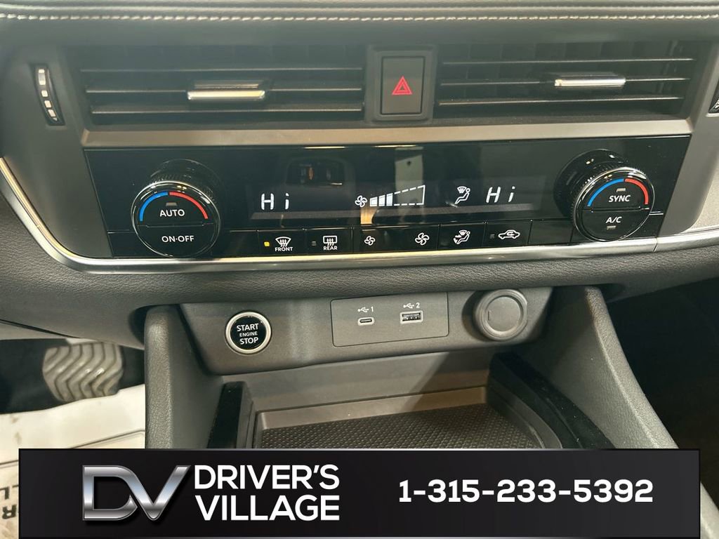 Certified 2023 Nissan Rogue SV image 16