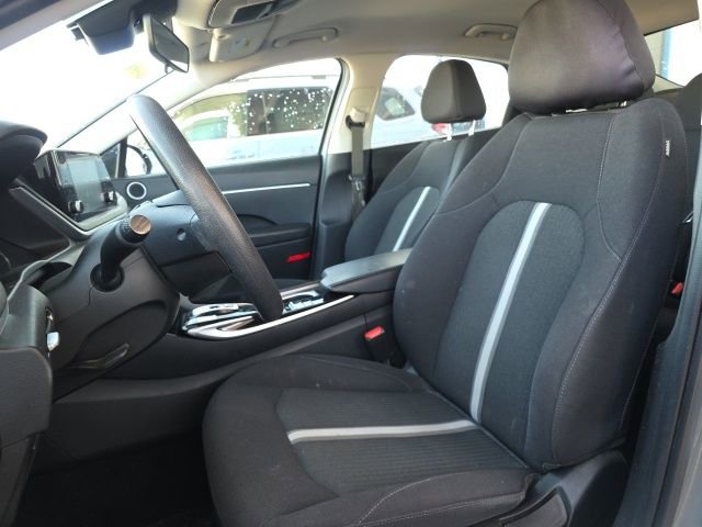 Used 2023 Hyundai Sonata SE w/ Preferred Accessory Package FWD image 16