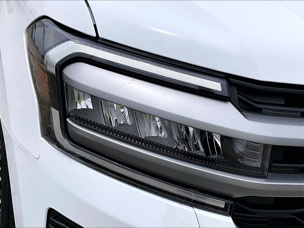 Used 2024 Ford Expedition XLT AWD/4WD image 34