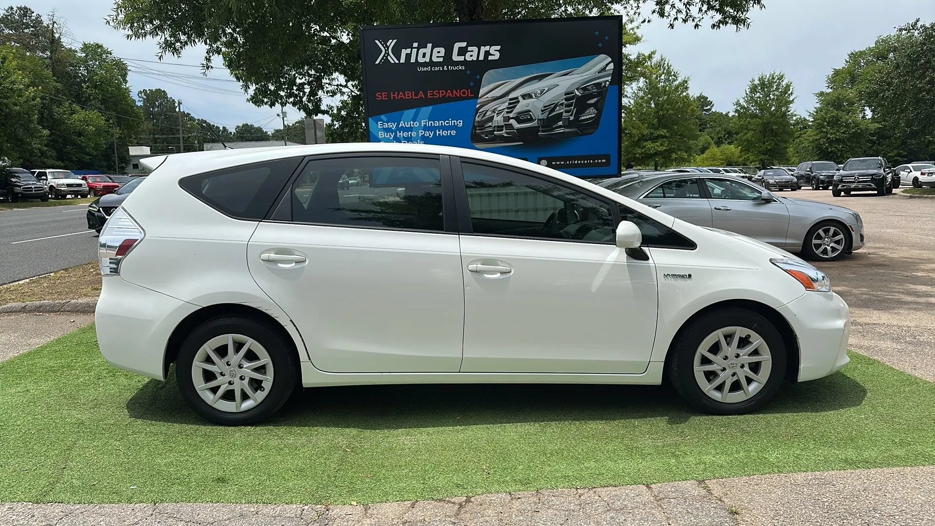 Used 2012 Toyota Prius V Two FWD image 8