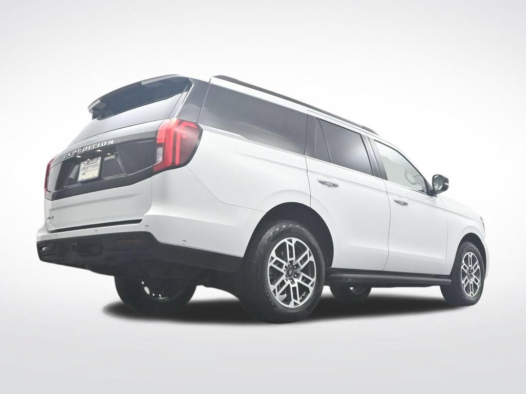 Used 2025 Ford Expedition Active AWD/4WD image 44