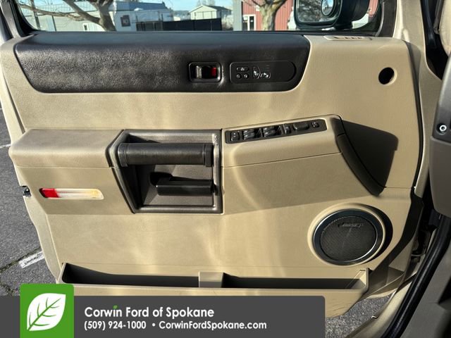 Used 2004 HUMMER H2 w/ Preferred Equipment Group image 22
