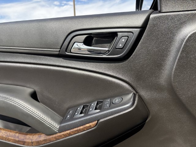 Used 2020 Chevrolet Tahoe LT w/ Off-Road Package AWD/4WD image 21