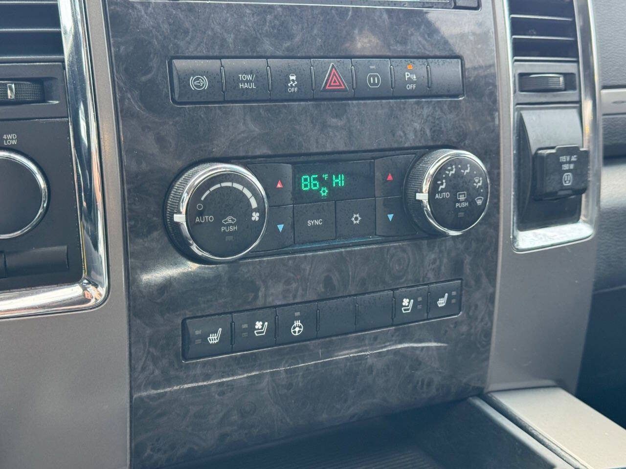 Used 2012 RAM 3500 Laramie Limited AWD/4WD image 35