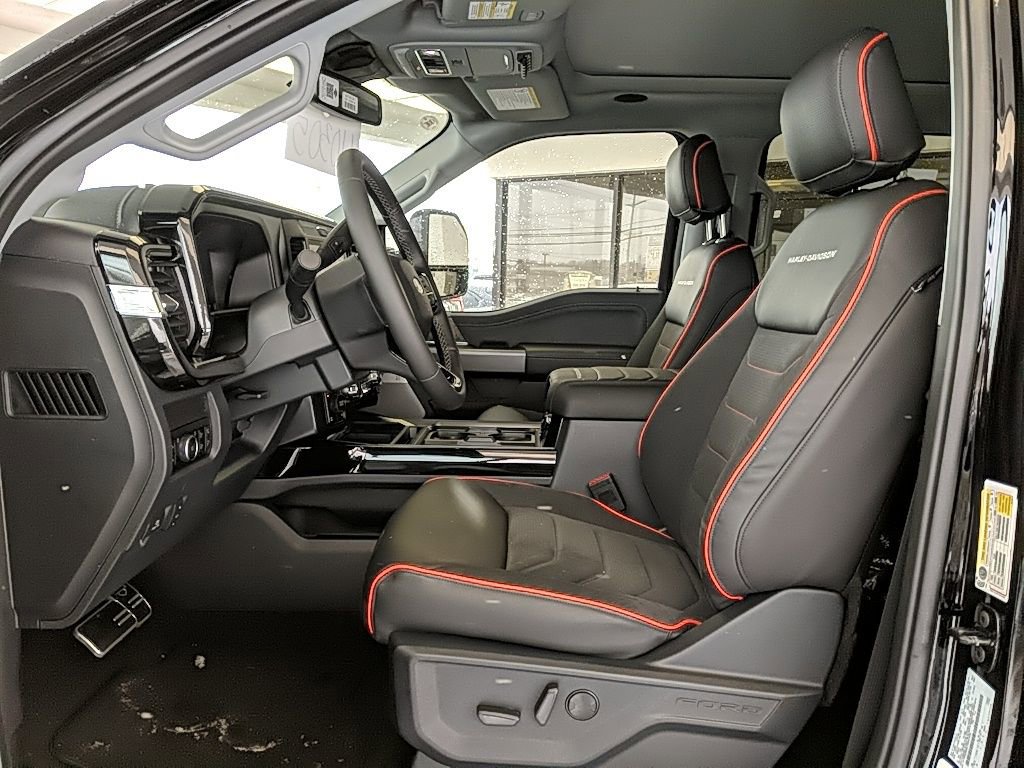 New 2026 Ford F250 Lariat w/ Black Appearance Package image 15