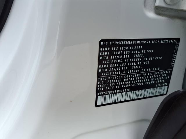 Used 2023 Volkswagen Taos SE w/ Black Wheel Package image 29
