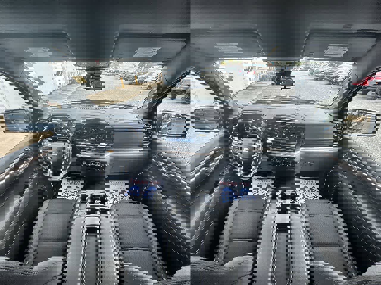 Used 2023 Chevrolet Silverado 1500 LT image 19