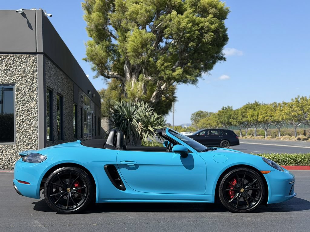 Used 2017 Porsche 718 Boxster S RWD image 12