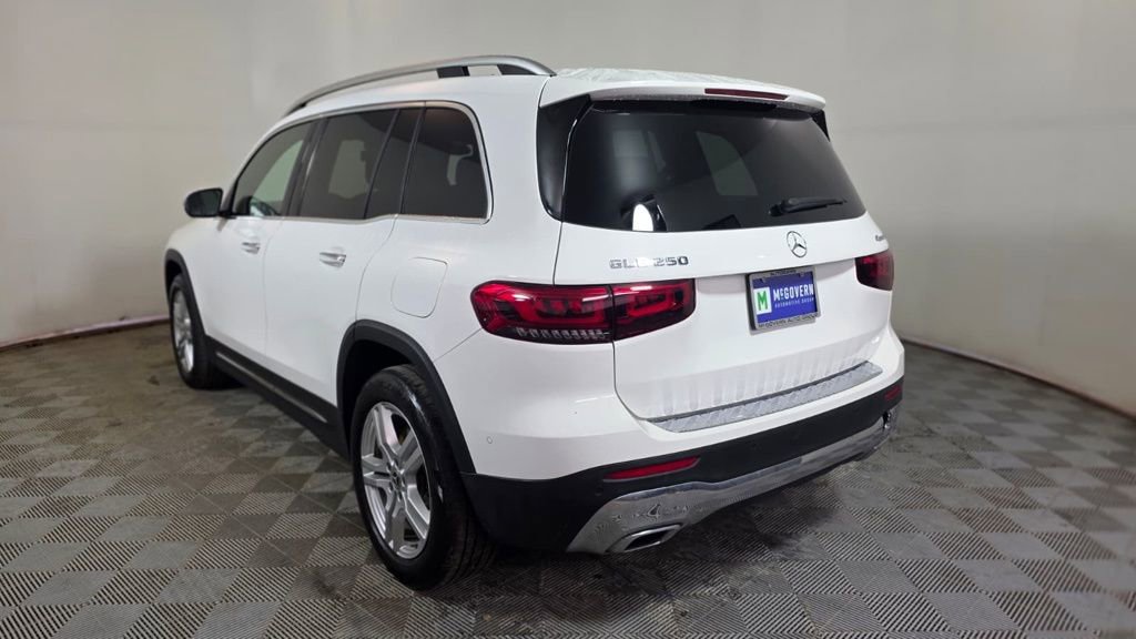 Used 2023 Mercedes-Benz GLB 250 4MATIC image 4