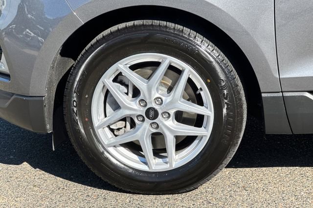 Used 2024 Ford Edge SEL AWD/4WD image 45