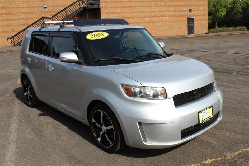 Used 2008 Scion xB FWD image 1