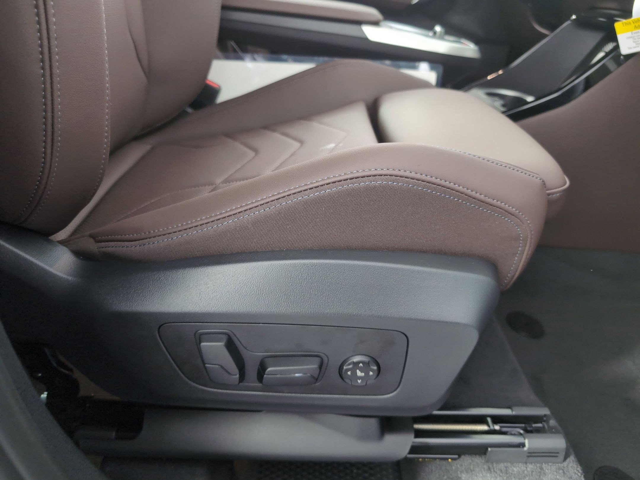 Used 2025 BMW X1 xDrive28i w/ Premium Package AWD/4WD image 31