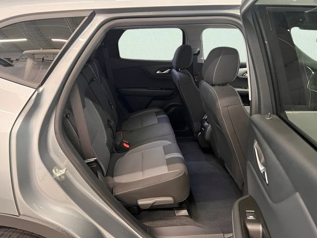Certified 2026 Chevrolet Blazer LT FWD image 11