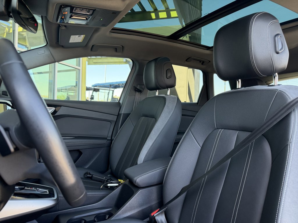 Used 2023 Audi Q4 e-tron Prestige w/ Black Optic Package image 35