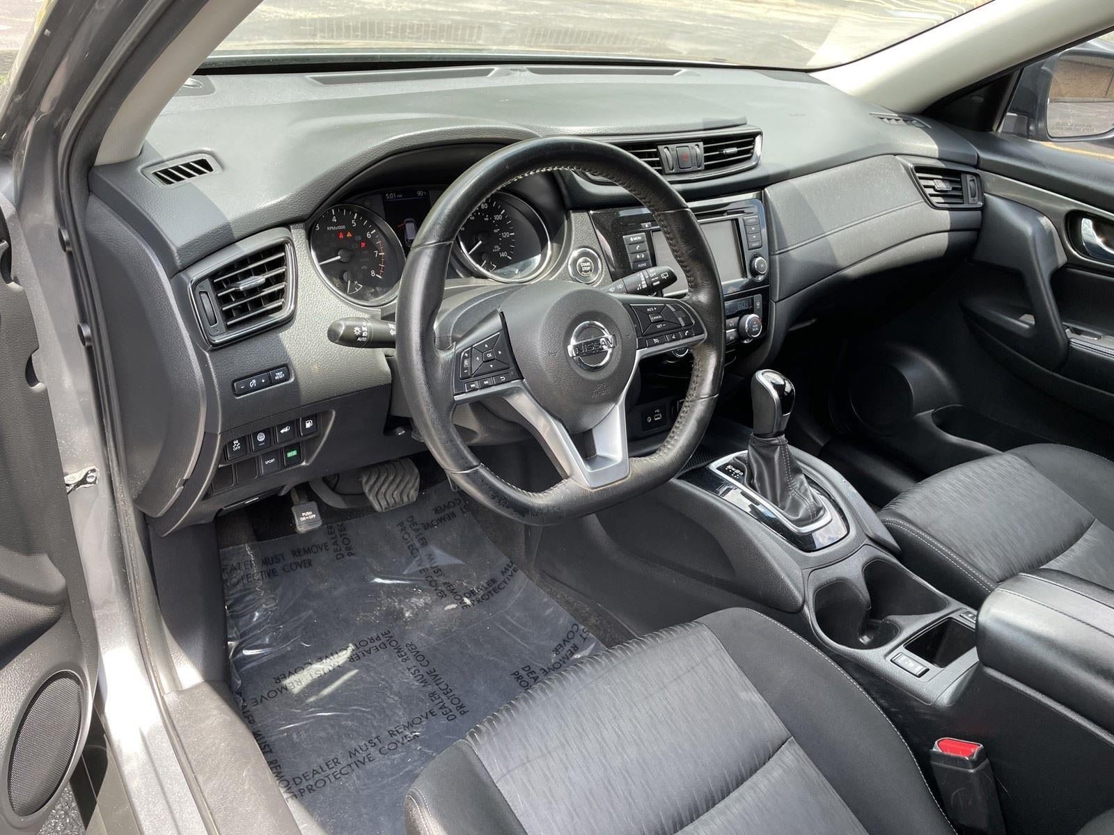 Used 2019 Nissan Rogue SV FWD image 14