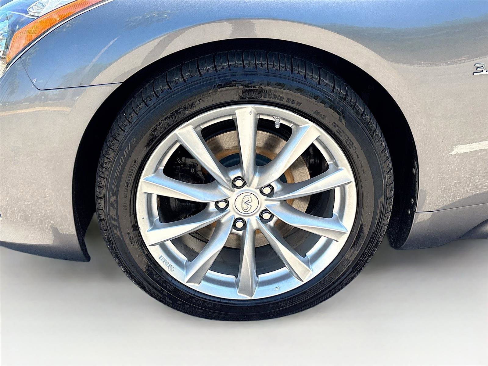 Used 2014 INFINITI Q60 Convertible w/ Premium Package RWD image 35