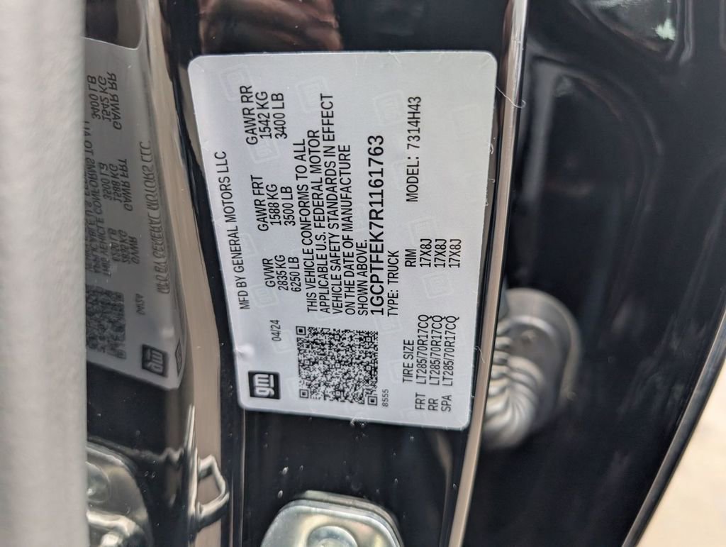 Used 2024 Chevrolet Colorado ZR2 w/ Technology Package image 49