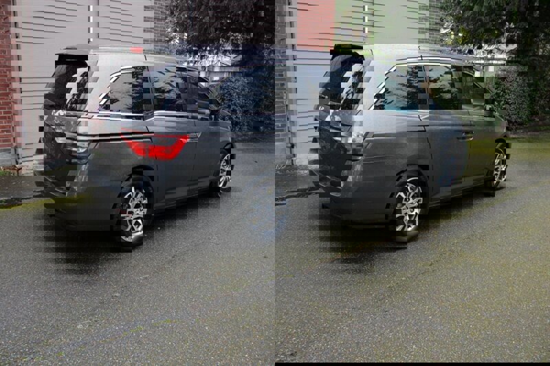 Used 2012 Honda Odyssey EX-L image 3