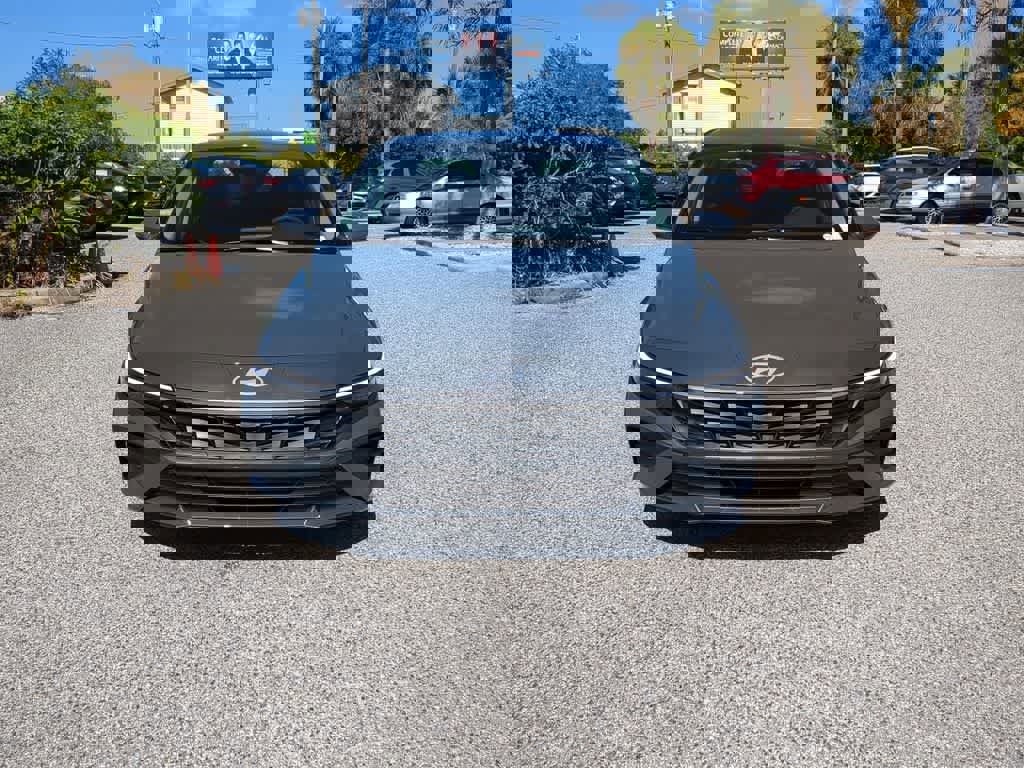 New 2026 Hyundai Elantra SE image 10