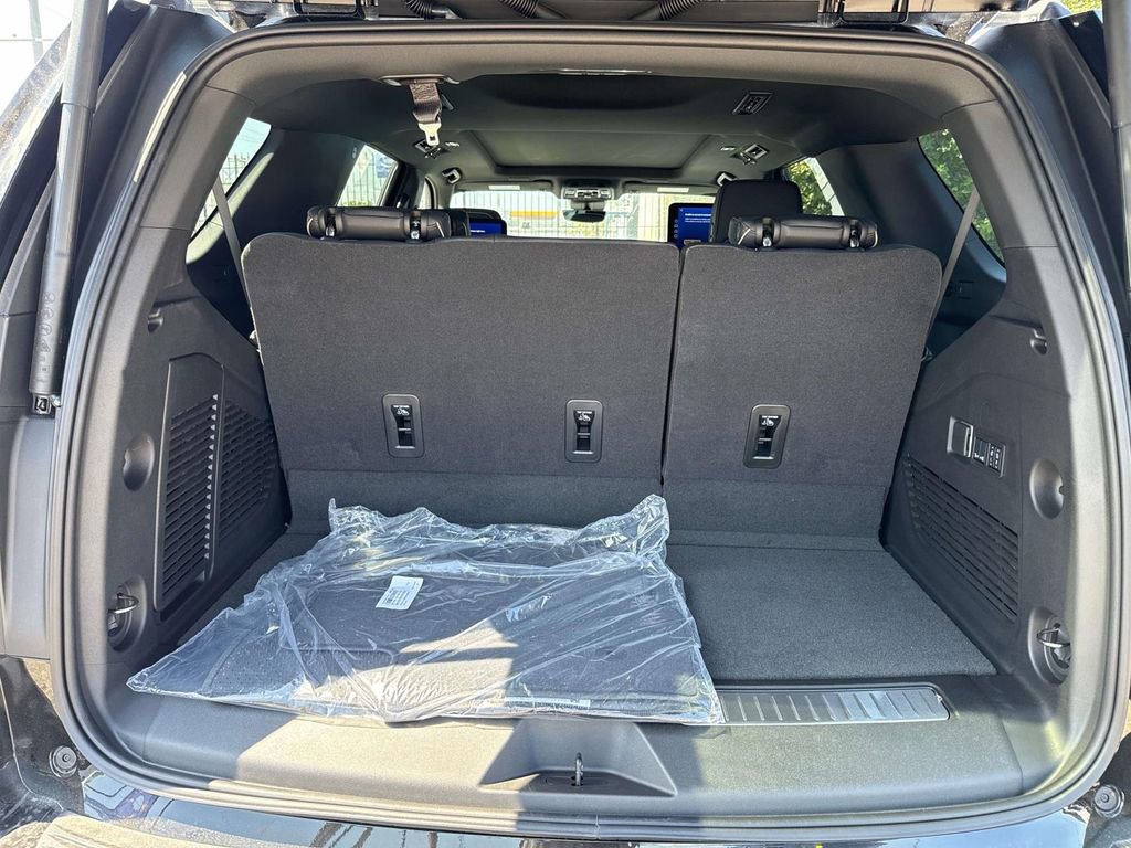New 2026 Chevrolet Tahoe Premier image 8