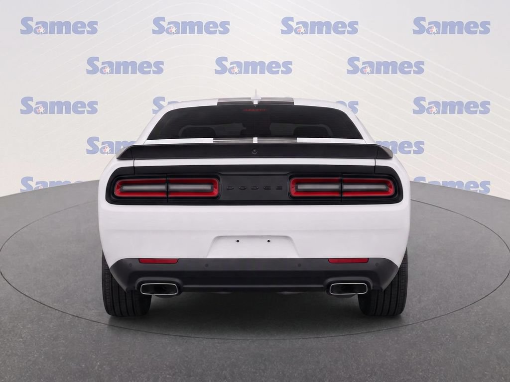 Used 2022 Dodge Challenger SXT w/ Plus Package RWD image 6
