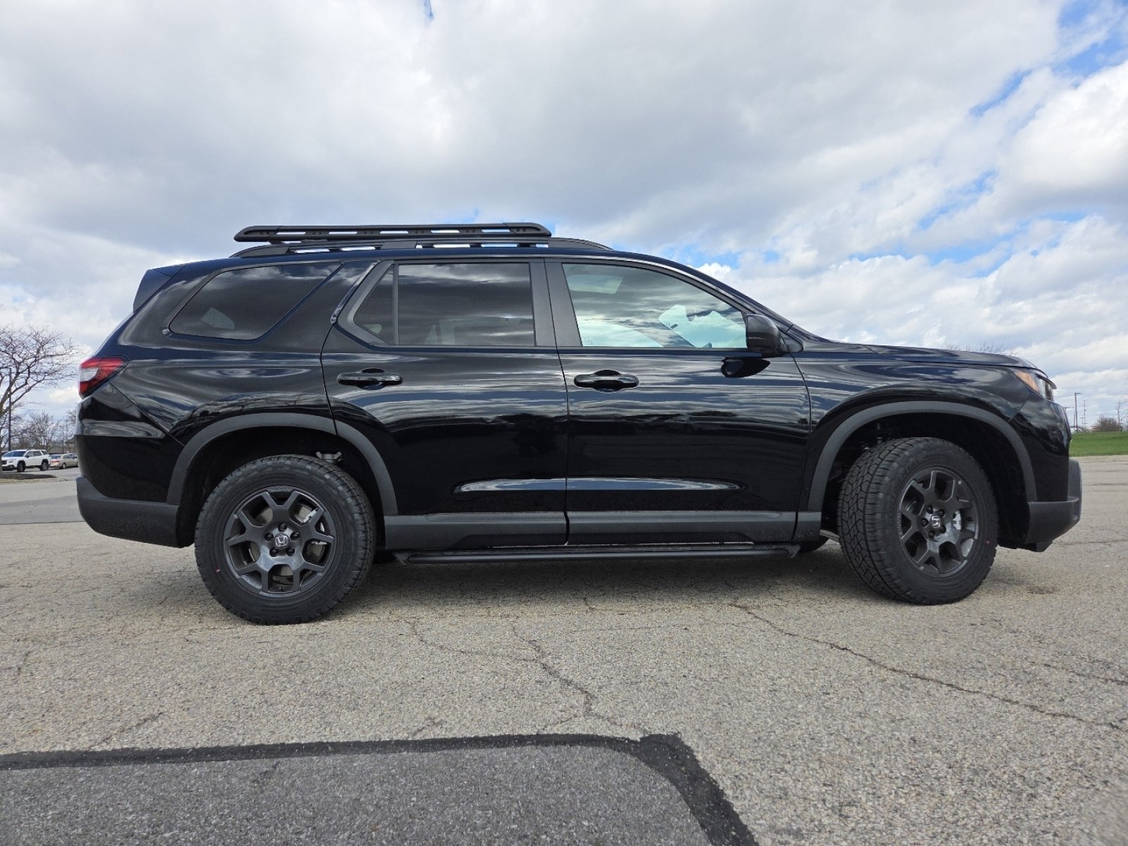 New 2026 Honda Pilot TrailSport image 21