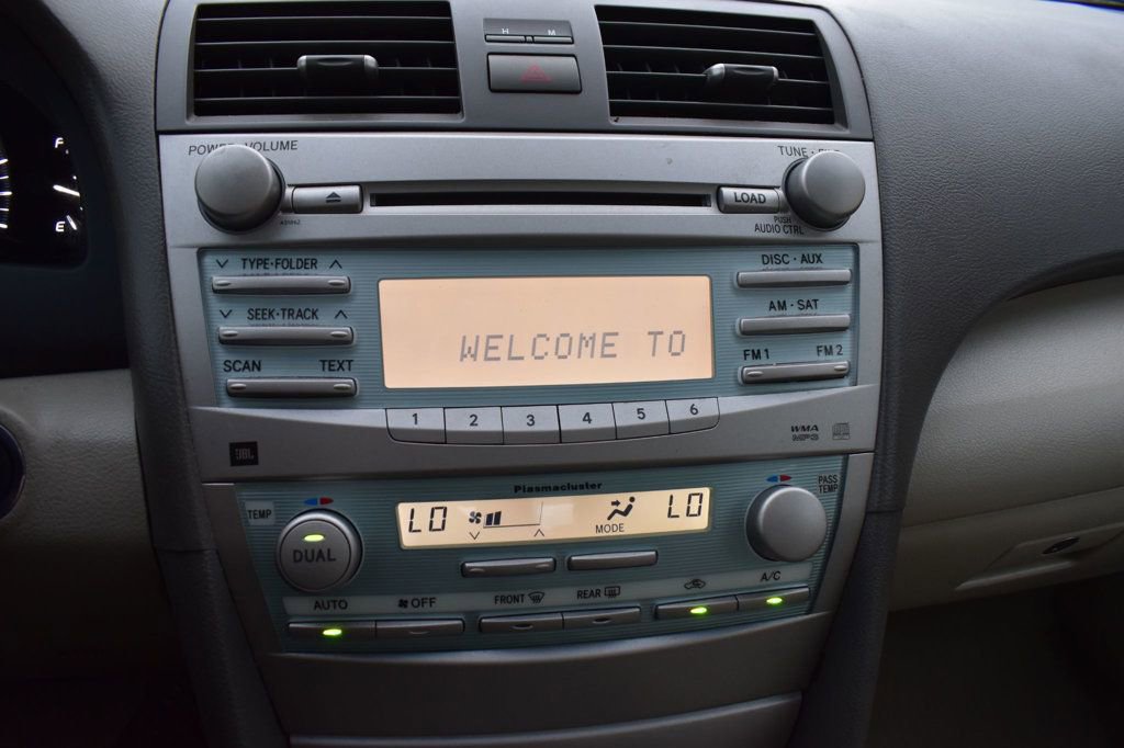 Used 2009 Toyota Camry Hybrid image 26