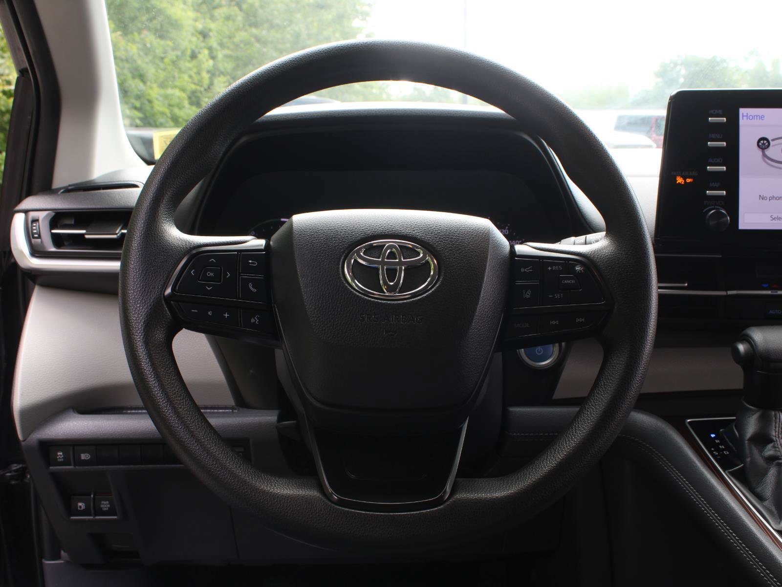 Used 2022 Toyota Sienna LE AWD/4WD image 9