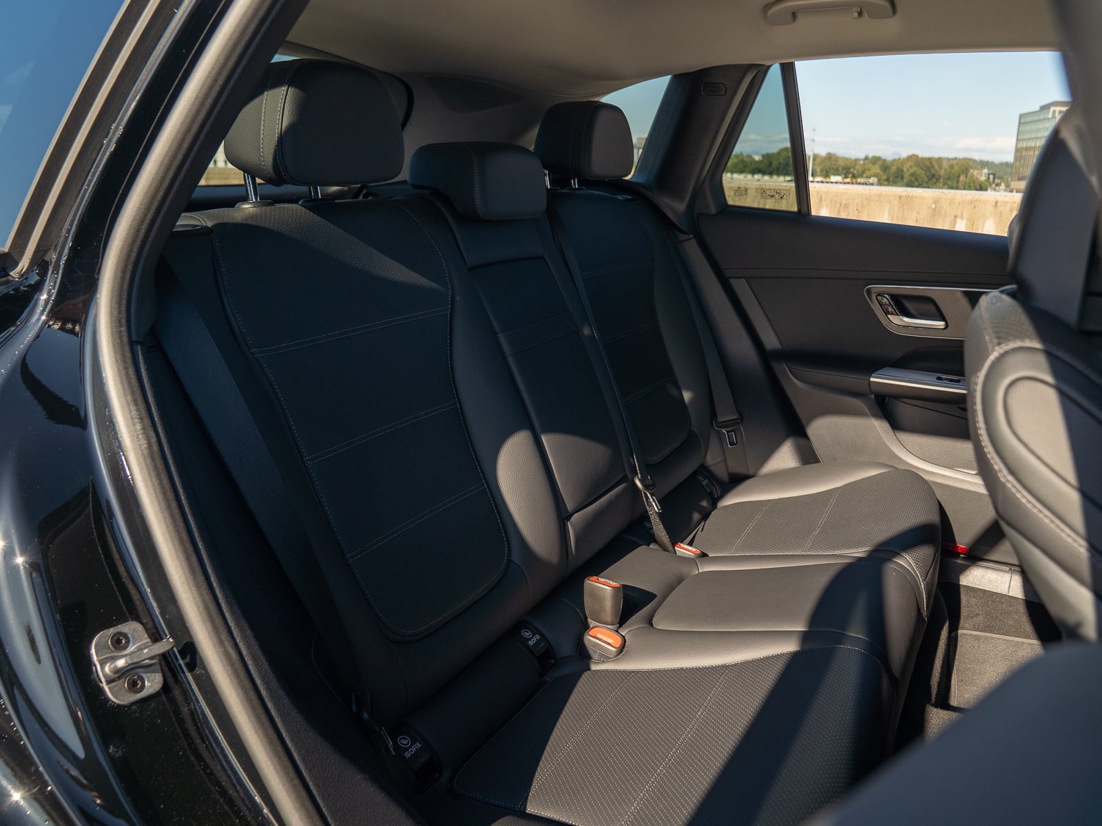 Certified 2025 Mercedes-Benz GLC 350e 4MATIC image 27