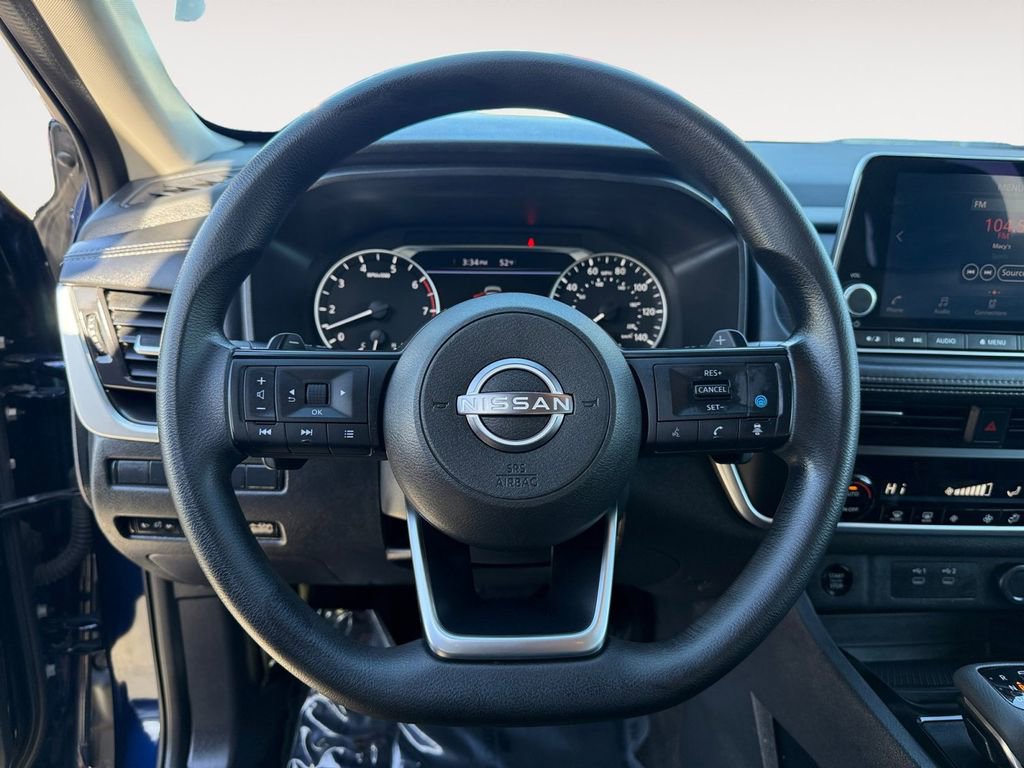 Used 2024 Nissan Rogue SV image 17