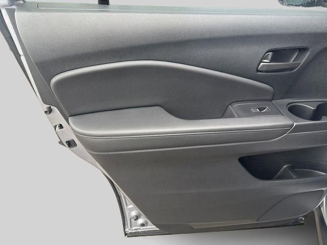 Used 2023 Honda Passport EX-L image 14