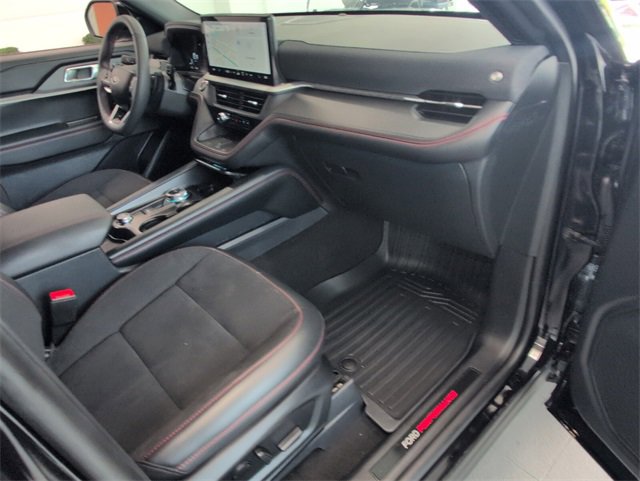 Used 2025 Ford Explorer ST image 14