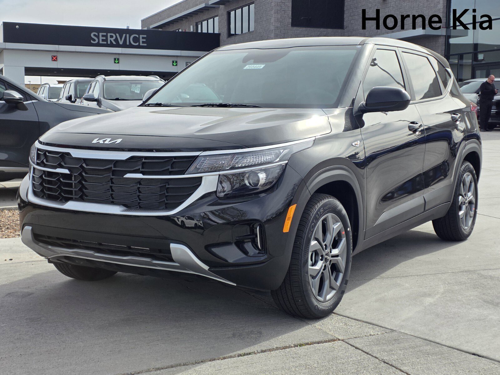 New 2026 Kia Seltos LX FWD image 8