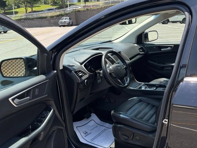 Used 2020 Ford Edge SEL w/ Convenience Package AWD/4WD image 13