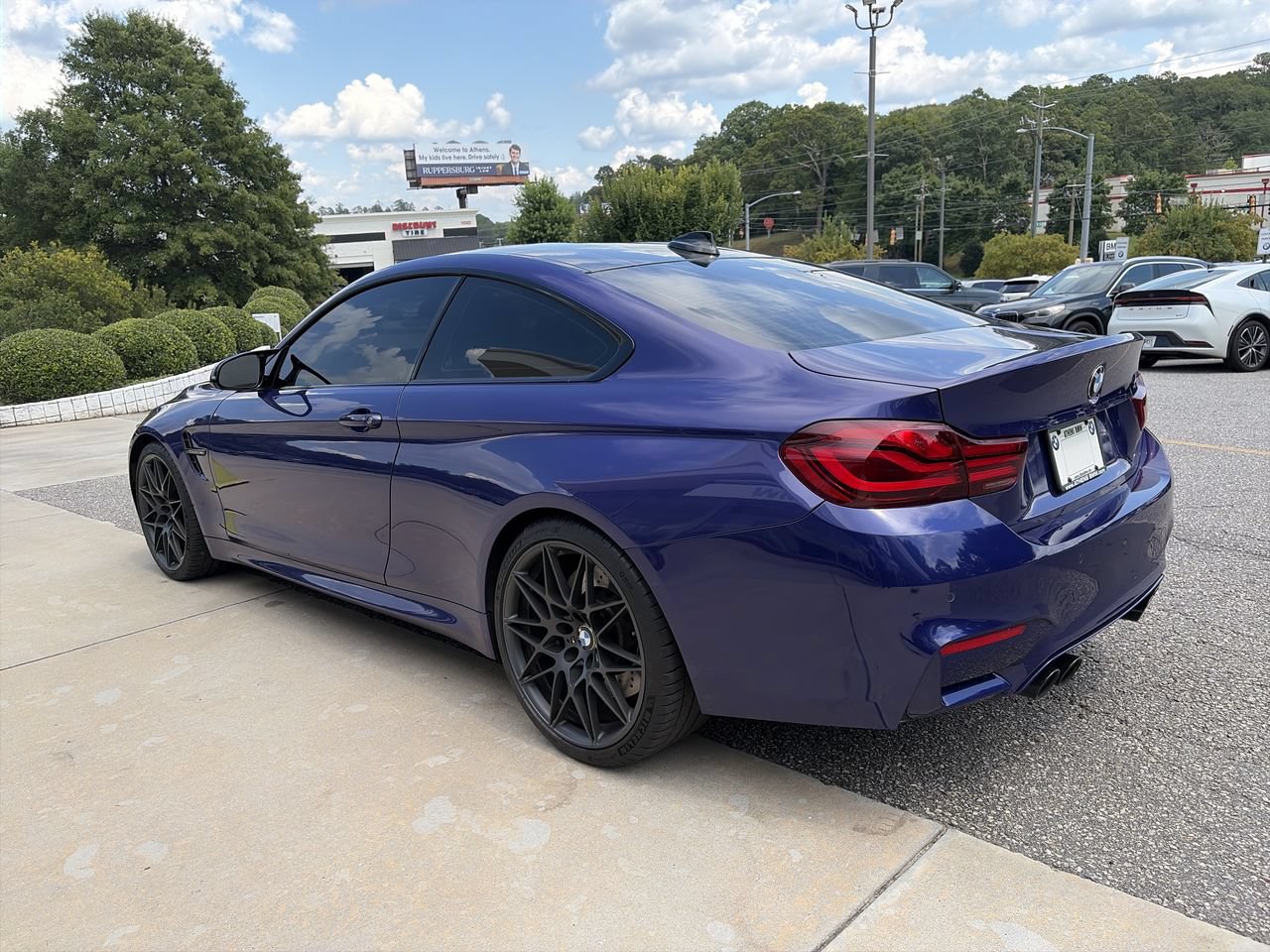 Used 2020 BMW M4 Coupe w/ Competition Package RWD image 6