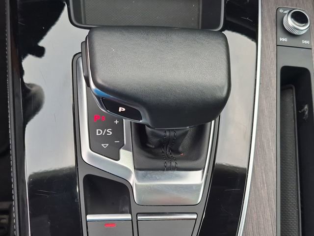 Used 2024 Audi Q5 2.0T Premium Plus AWD/4WD image 19