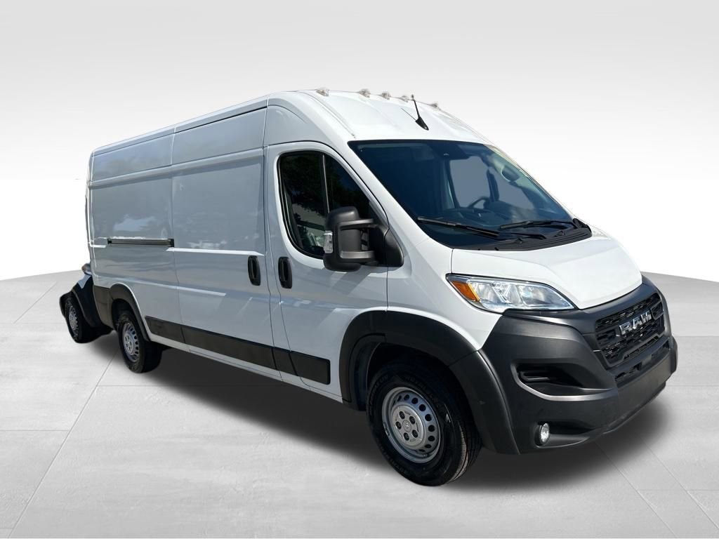 Used 2025 RAM ProMaster 2500 w/ Convenience Group FWD image 3