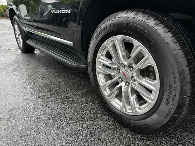 Used 2023 GMC Yukon SLT w/ SLT Premium Package AWD/4WD image 11