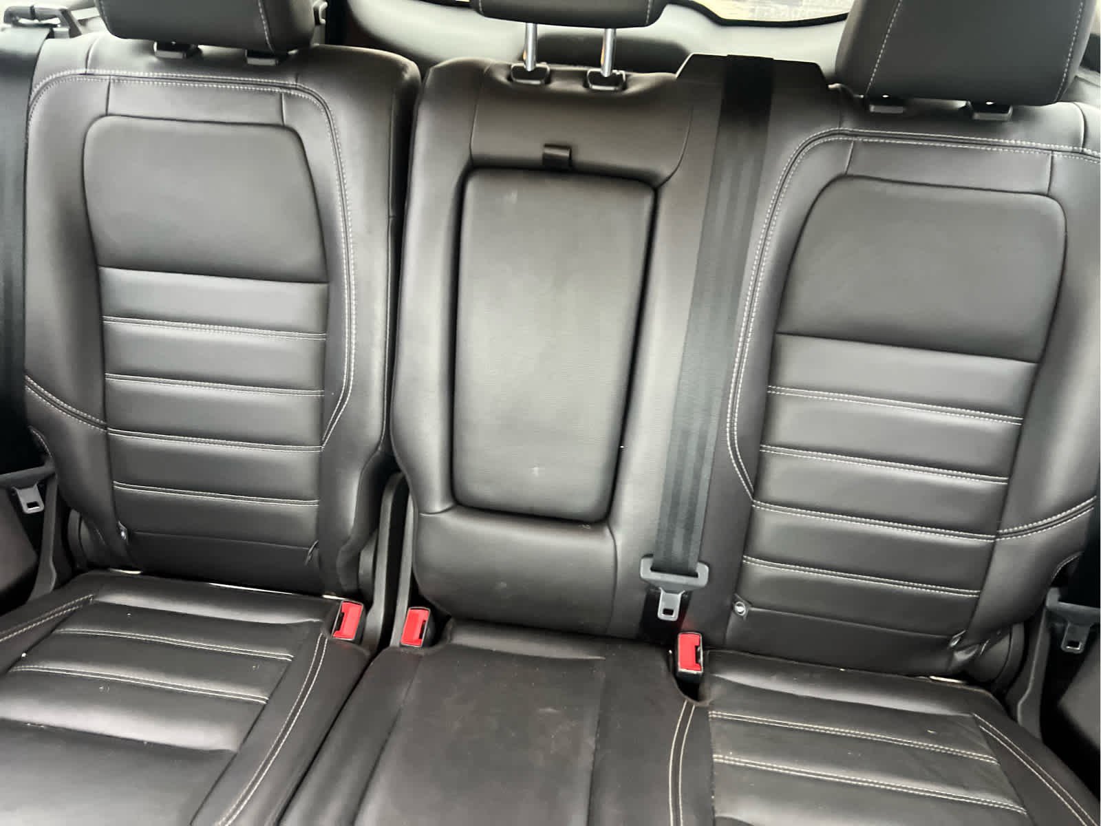 Used 2017 Ford Escape Titanium image 3