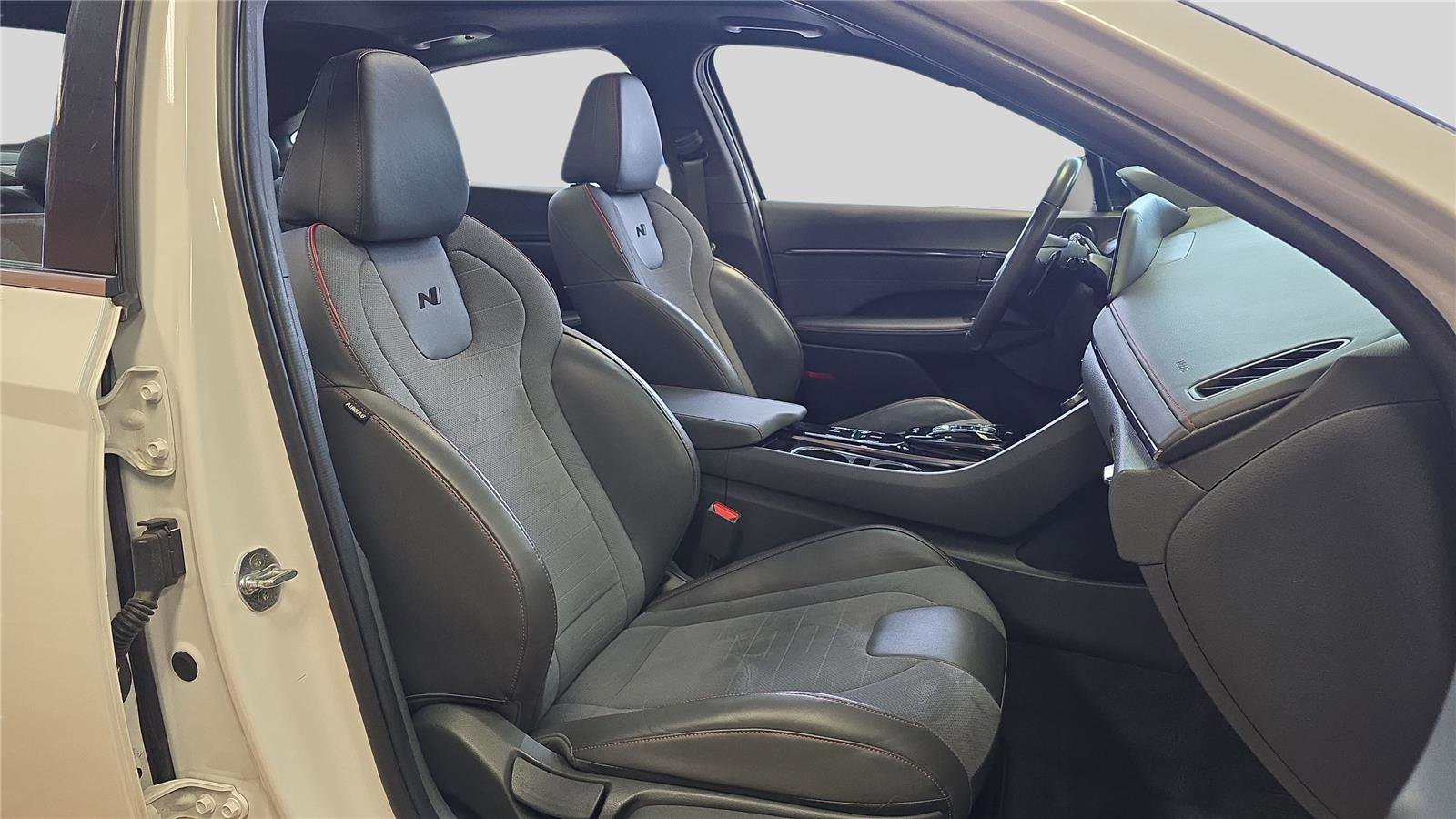 Used 2022 Hyundai Sonata N Line w/ Winter Weather Package image 12