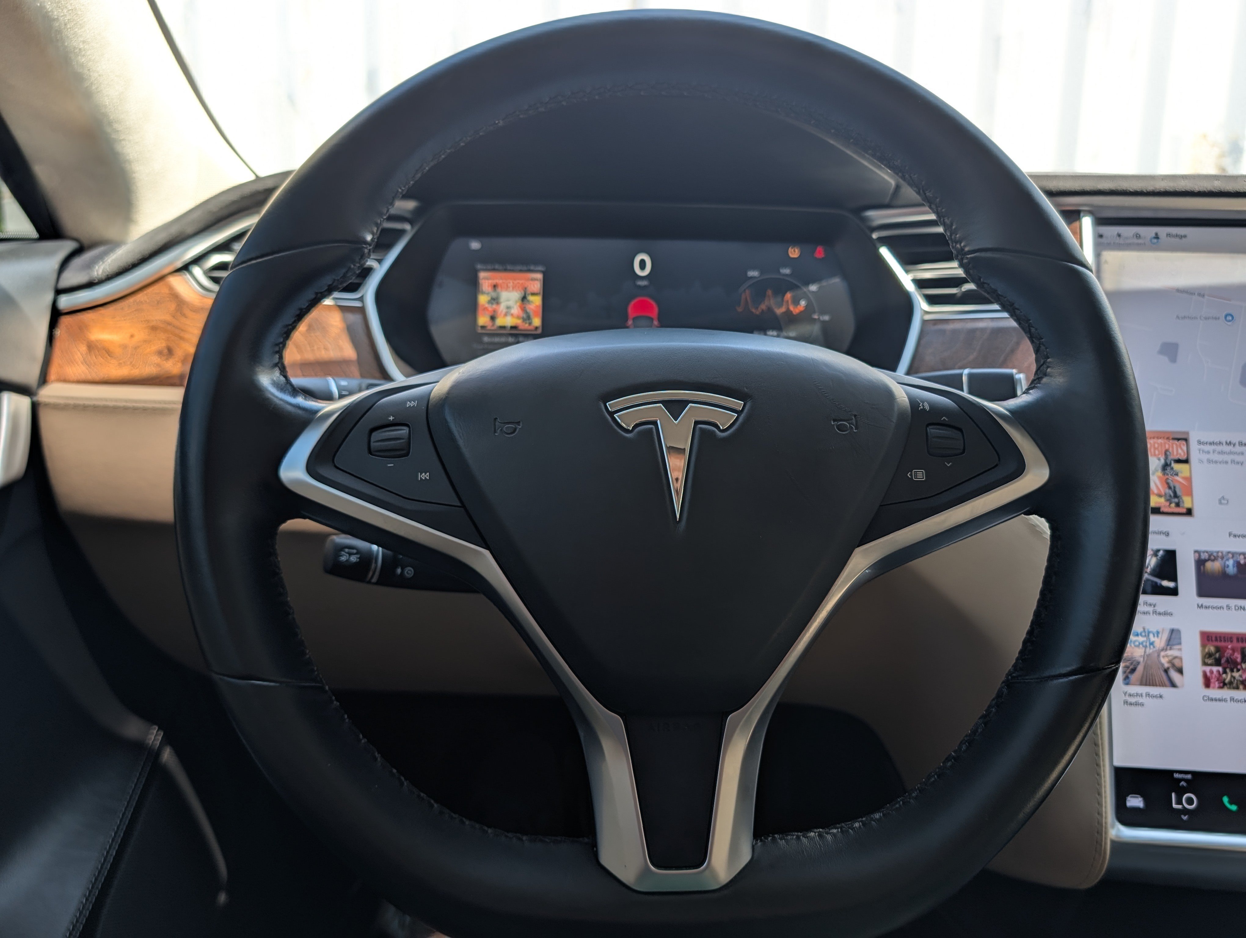 Used 2017 Tesla Model S 60 RWD image 26