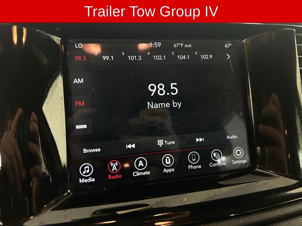 Used 2022 Dodge Durango SXT w/ Blacktop Package AWD/4WD image 4
