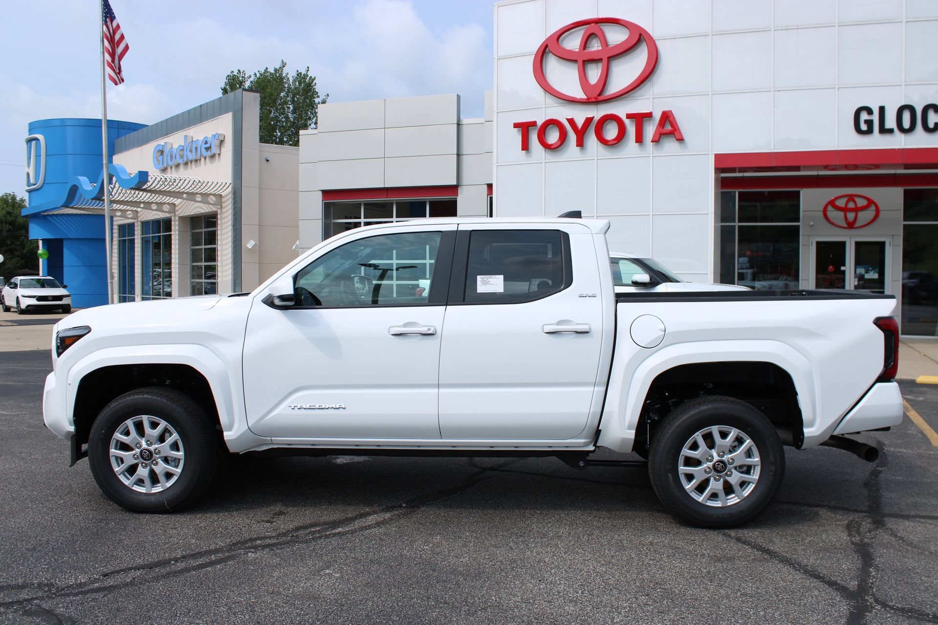 New 2026 Toyota Tacoma SR5 RWD image 11