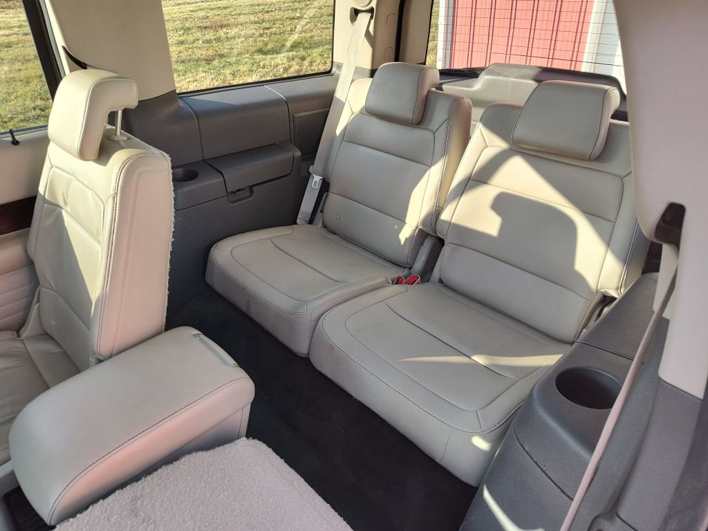 Used 2010 Ford Flex SEL image 7