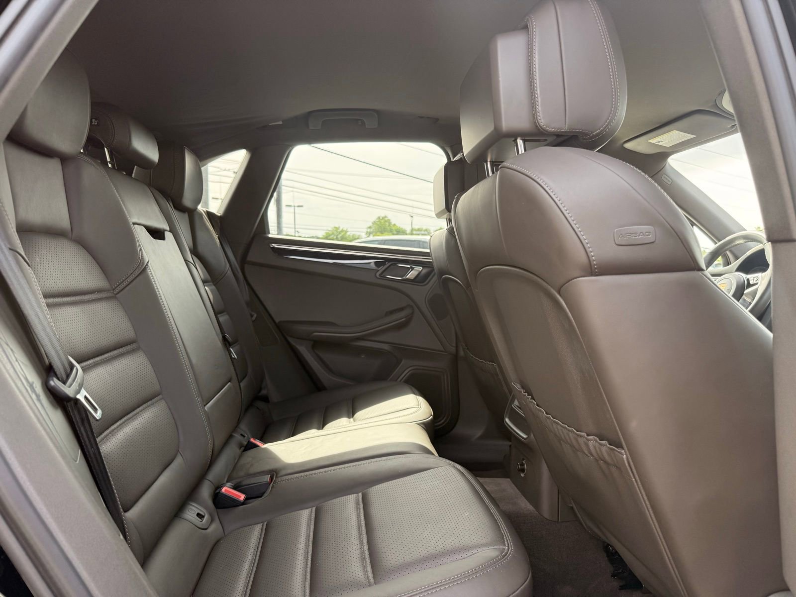 Used 2015 Porsche Macan S image 26