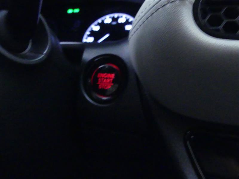 Used 2025 Honda HR-V LX image 14