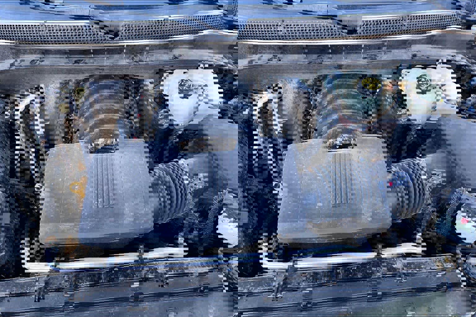 Used 2021 Chevrolet Suburban Premier w/ Premium Package image 33