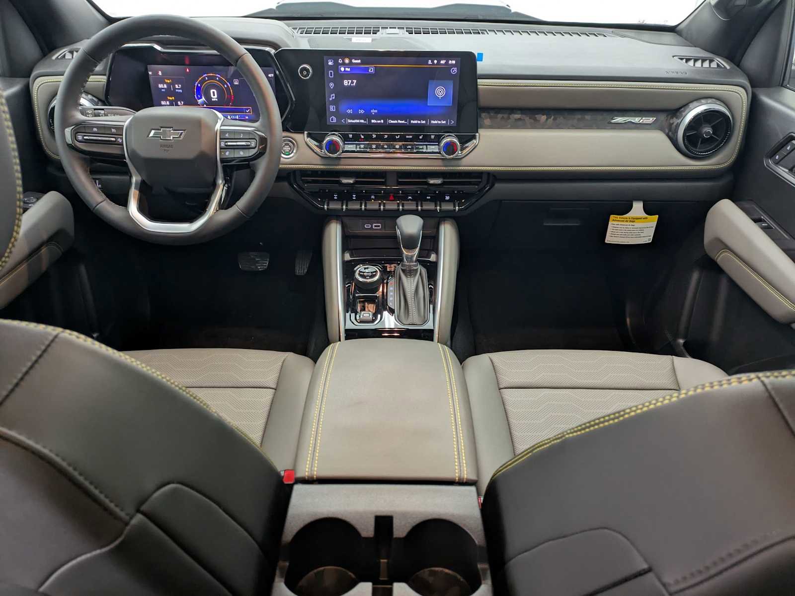 New 2026 Chevrolet Colorado ZR2 w/ Technology Package AWD/4WD image 18
