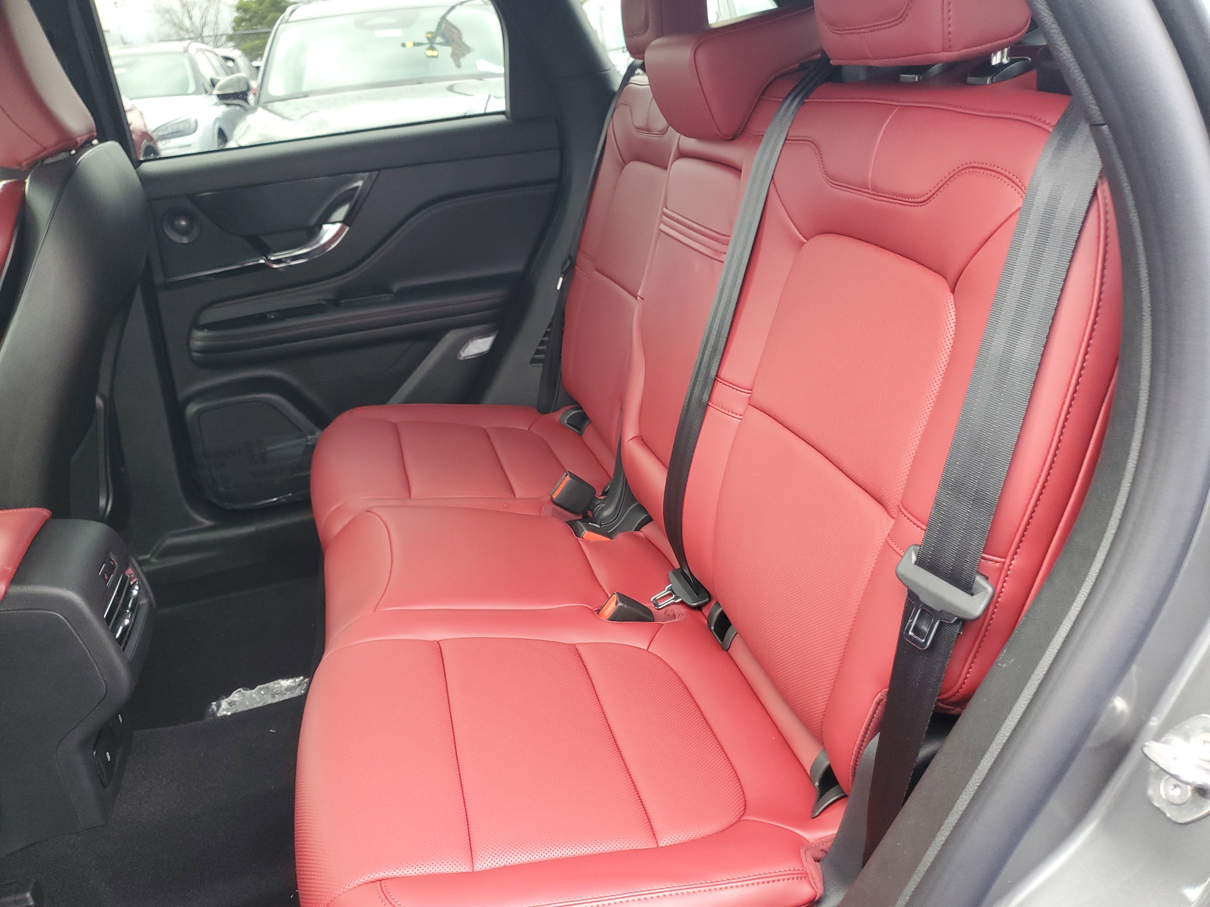 New 2025 Lincoln Corsair Reserve w/ Equipment Group 202A image 29